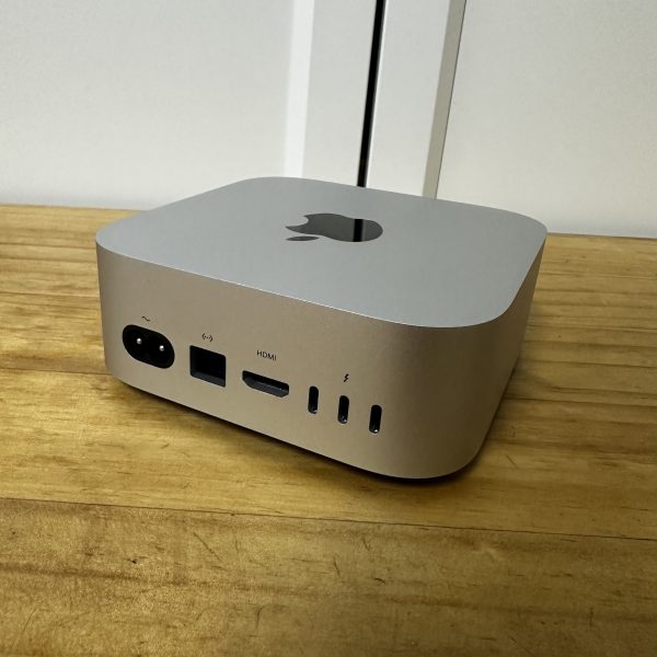 全新剛拆封激活新淨未使用Mac Mini 2024款M4晶片 16Gram+512Gssd官方Apple Care+保養至2026年