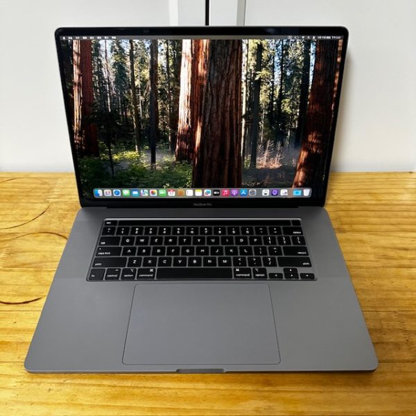 原廠新淨MacBook Pro 16inch 3Kmon i7 6Core 16g ram 512g SSD 深空灰Space Grey🔋 高容電池 ✨3個月保養 帶火牛