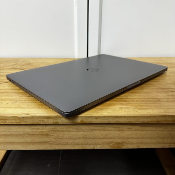 原廠新淨MacBook Pro 16inch 3Kmon i7 6Core 16g ram 512g SSD 深空灰Space Grey🔋 高容電池 ✨3個月保養 帶火牛：圖片 7