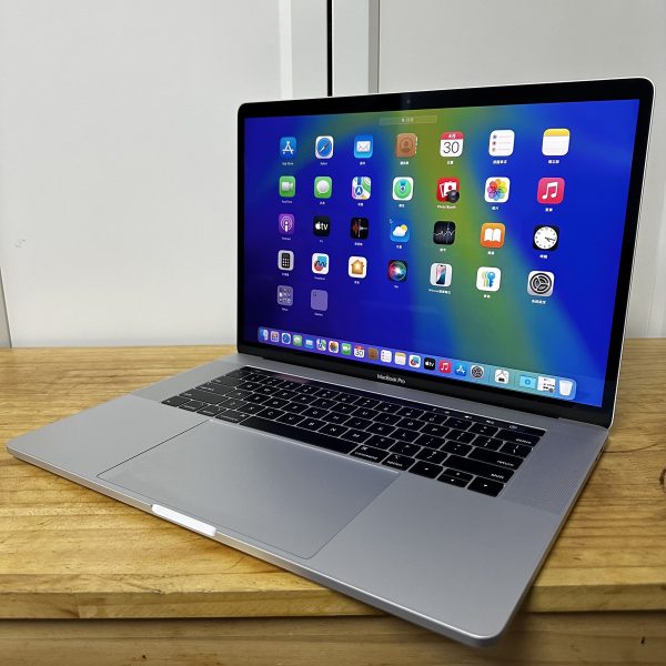 MacBook Pro  i7六核 16G RAM 256G SSD 15‘’吋 2K螢幕mon 2018 獨立顯卡文書設計商務型蘋果手提電腦二手筆記本notebook：圖片 7