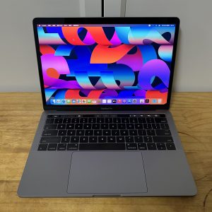 MacBook Pro i7 16G RAM 1TB SSD 13‘’吋 2K螢幕mon 2017 文書設計商務型蘋果手提電腦二手筆記本notebook