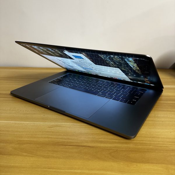 MacBook Pro 15inch i7六核 16Gram/512Gssd 2018蘋果手提設計筆記本文書機電腦：圖片 6